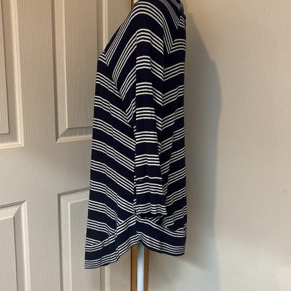 GUC Navy & Cream Tunic - Picture 3 of 10